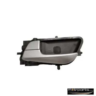 Genuine Hyundai I20 Active Door Inner Handle Right