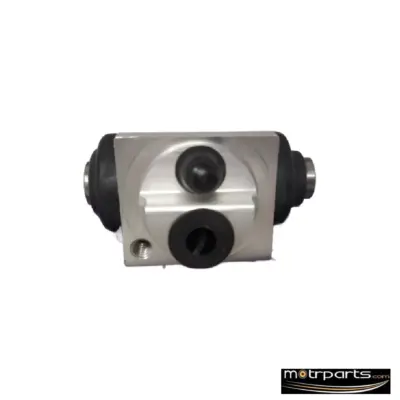 Genuine Nissan Terrano Rear Wheel Cylinder