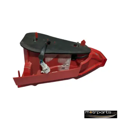 Genuine Mahindra Verito Tail Light Right 1
